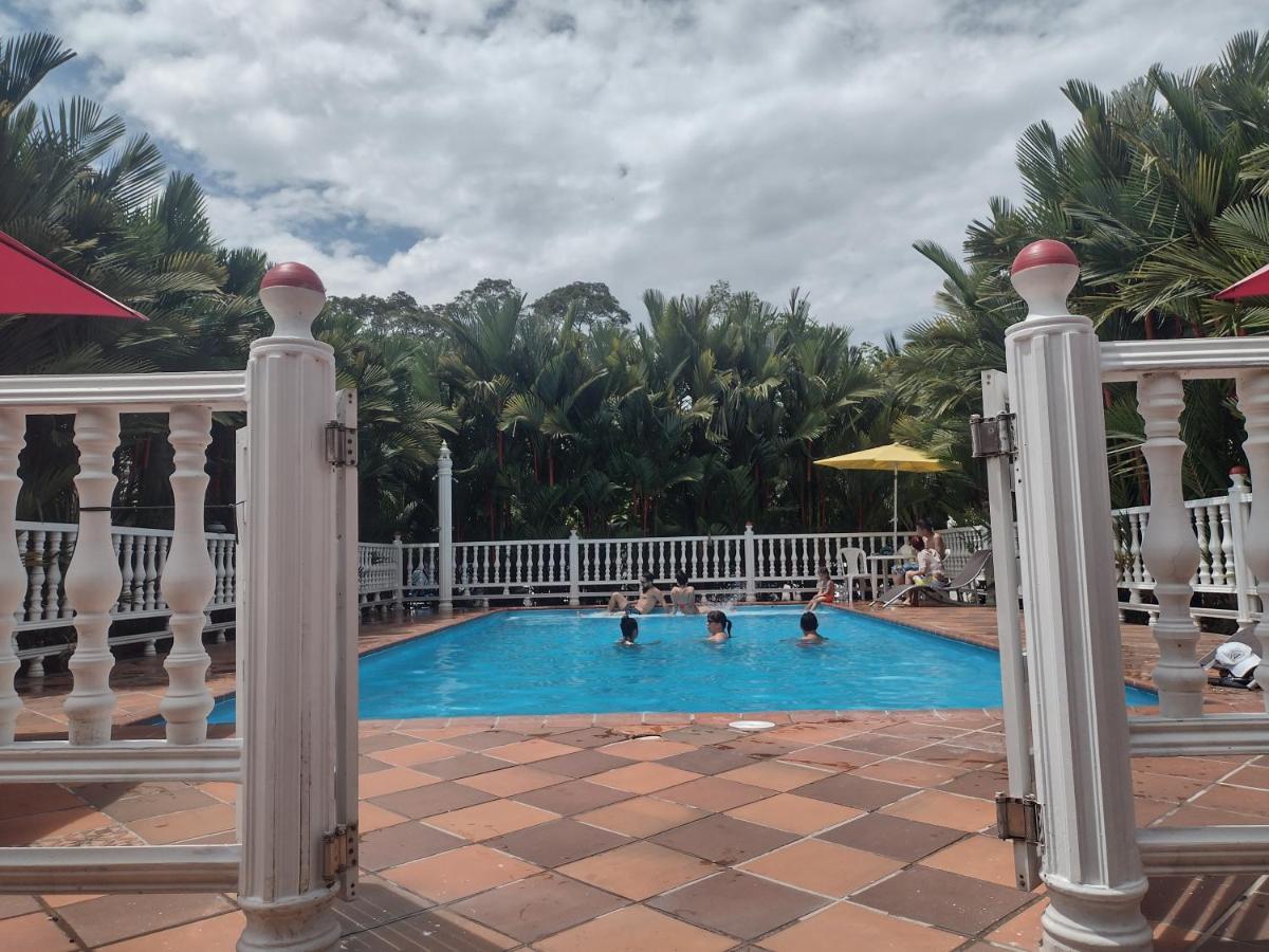 Hotel Campestre La Toscana Вильявисенсио Экстерьер фото