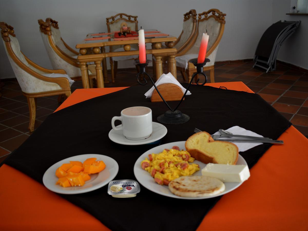 Hotel Campestre La Toscana Вильявисенсио Экстерьер фото